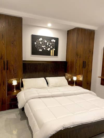 1 Bedroom Luxury Furnished Apartment is Available for Rent in Bahria Town Lahore