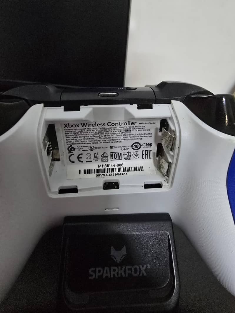 Pc and xbox controllers 1