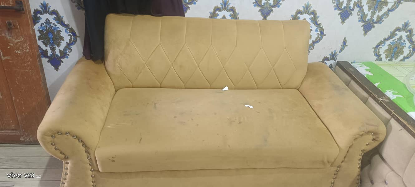 sofa . 1