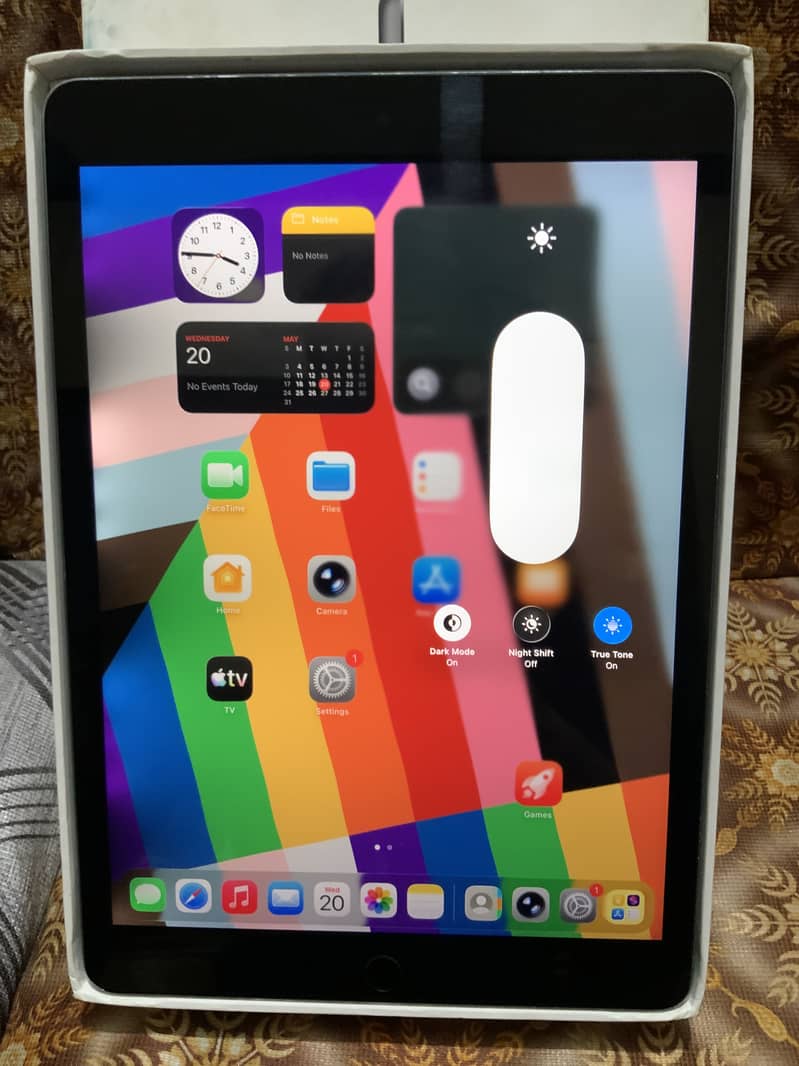 iPad 9 Generation with box 7