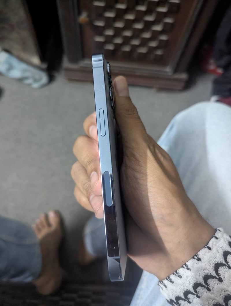 Iphone 13pro 5
