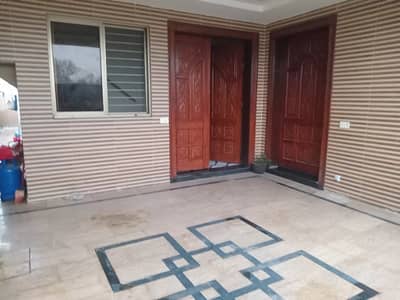 10 Marla Ground Portion is available for rent in LDA Avenue-1.