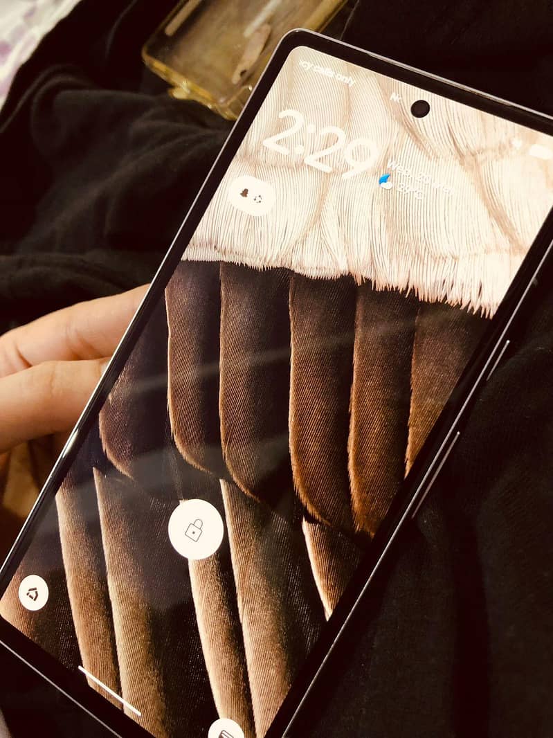 Google pixel 7a Mint condition. 2