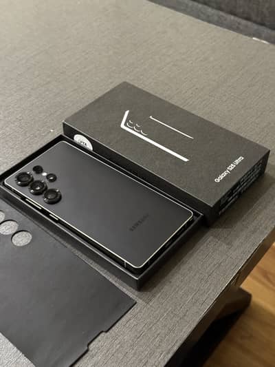 Samsung Mobile S25 Ultra