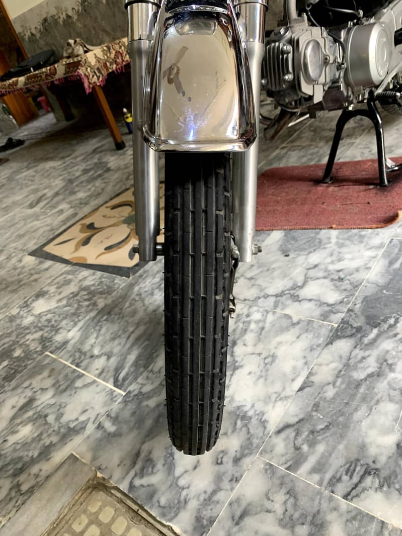 united 24/25 model 8