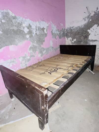 Urgent Sale Single Bed in low price
