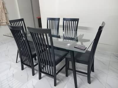 For sale: Interwood 6-Seater Glass Top Dining table