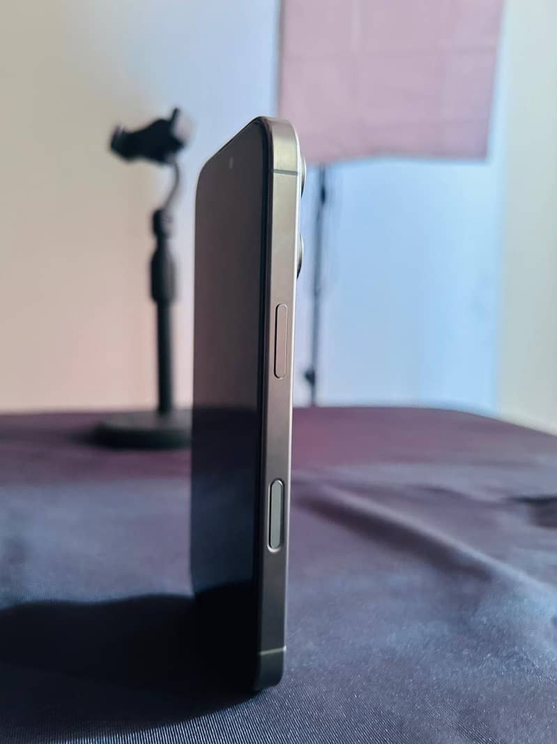iPhone 16pro 256GB 6