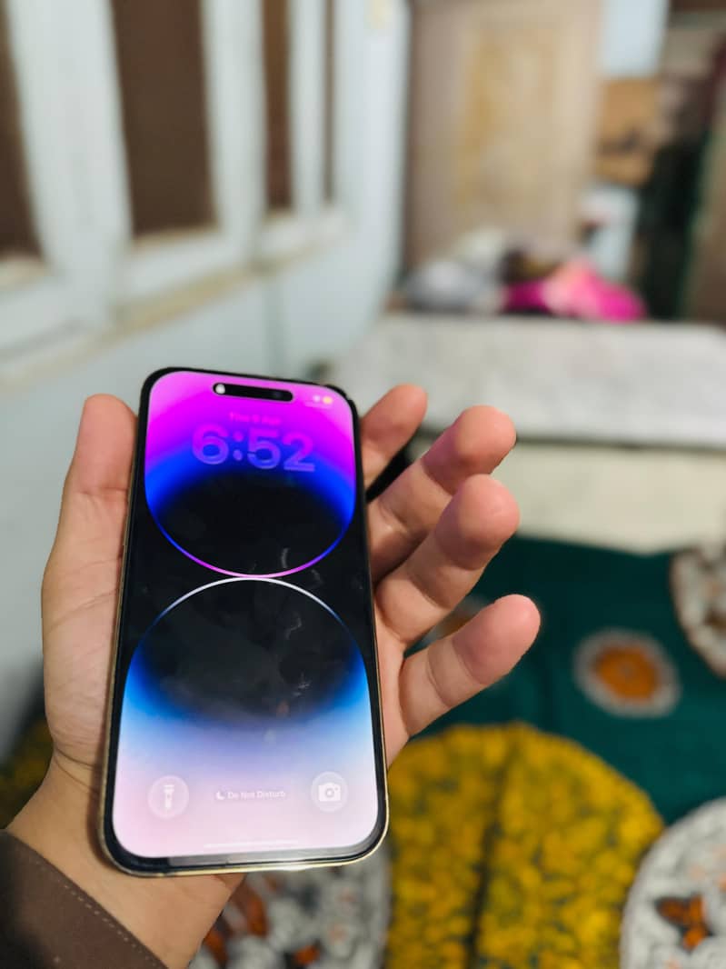 iPhone 14 pro 1