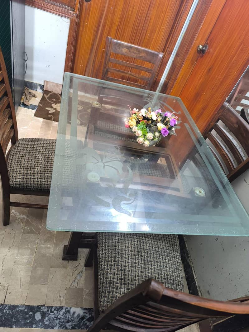 4 seater Dining Table 1