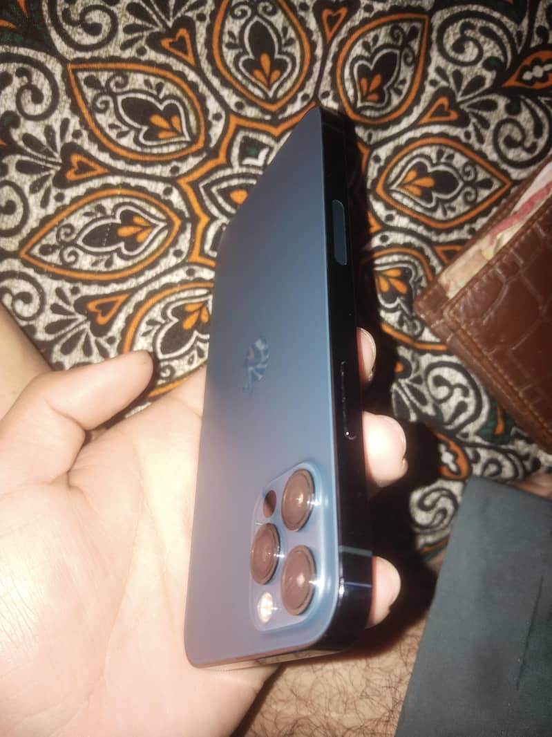 iPhone 12 pro 0