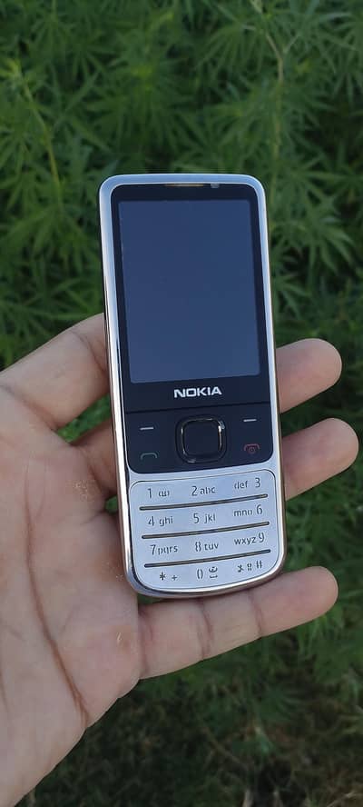 N 6700 Classic