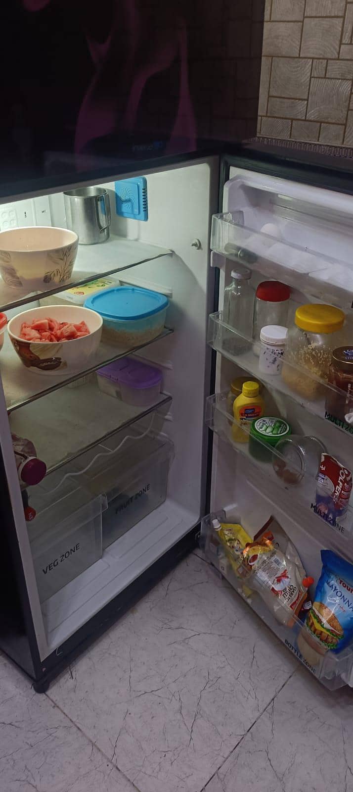 Refrigerator 0