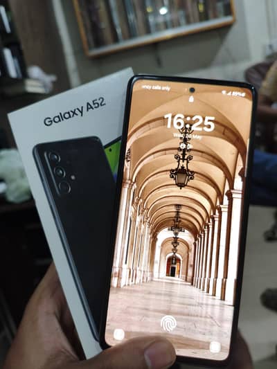 Samsung a52 full box never opened