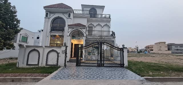 10 Marla House Available For Sale On Investor Rate.
