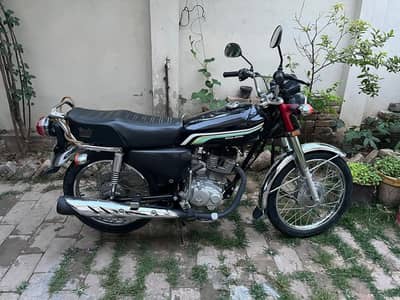 Honda cg 125 Islamabad registered 2020 model