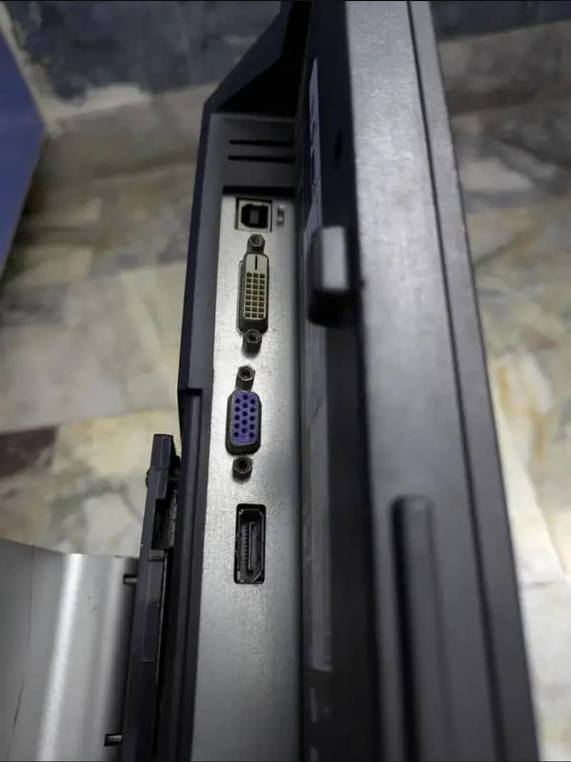 HP LCD screen for computer  2
