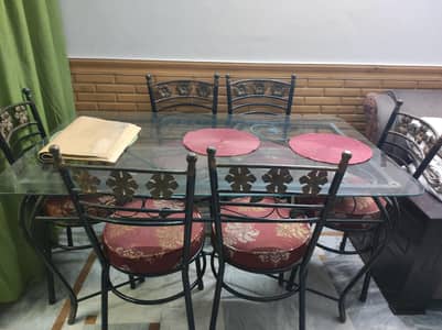 dinnig table 6 seater