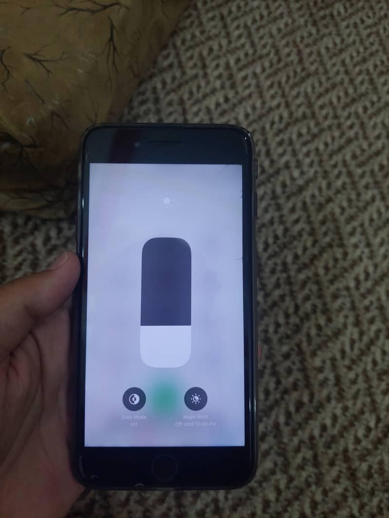 iPhone 8 Plus 9