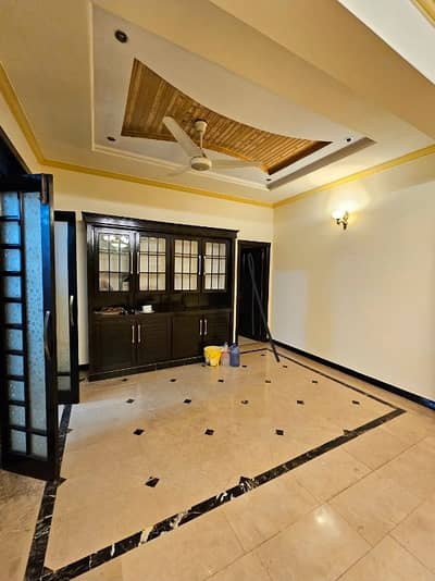 10 Marla Ground Floor Prime Location Meters Separate All Facilities Parking G-13/2