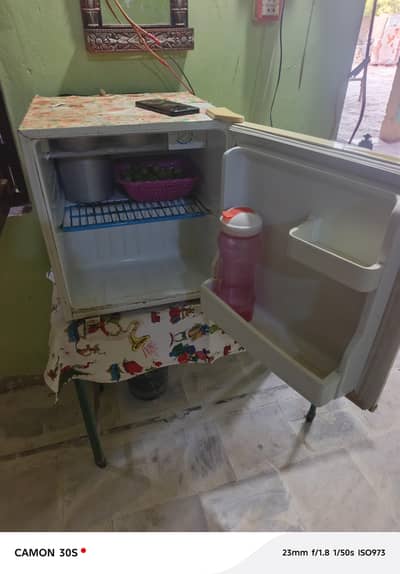samsung company ka fridge hy bilkul ok hy  mobile no 03412098785
