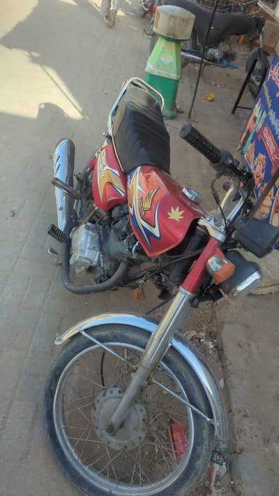 me apne bike sale kar na chata hn Honda 125 hai koi be masla nhi hai