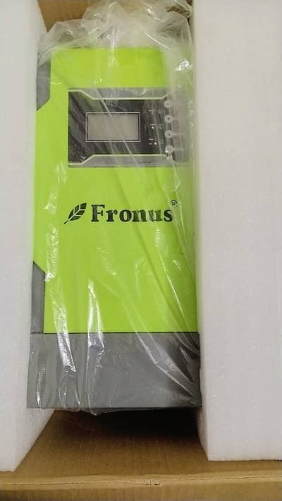 new Frouns Solar inverter 3.2 kW mint green colour