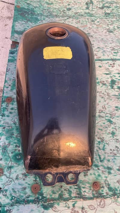 Suzuki gs150 feul tank