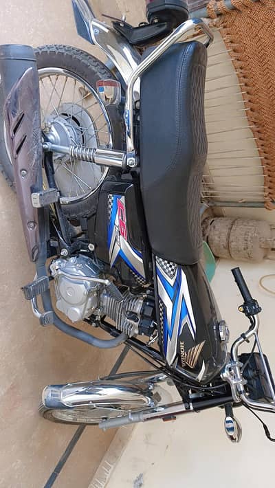 Honda CG125 2025