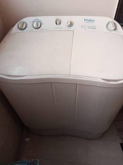 Haier 8kg Washing machine with attached dryer