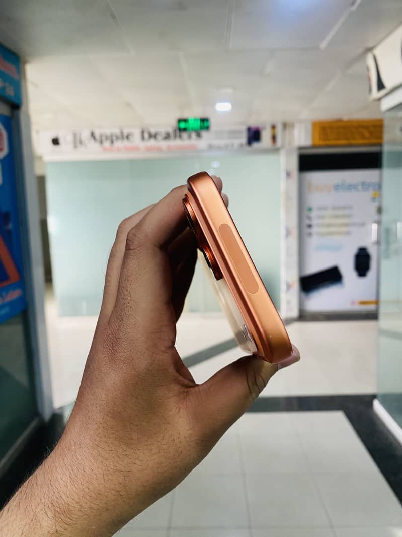 Iphone 17 pro max 3