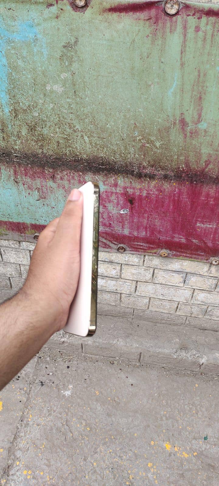iPhone 12 pro max 2