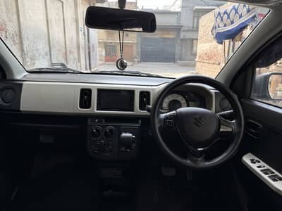 : “Suzuki Alto VXL AGS 2025 Islamabad Registered – 7800 KM Drive