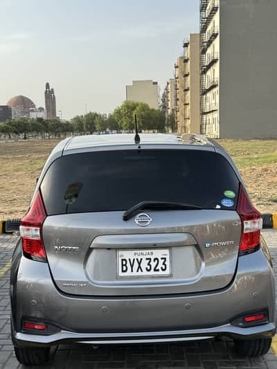 Nissan note e power medalist