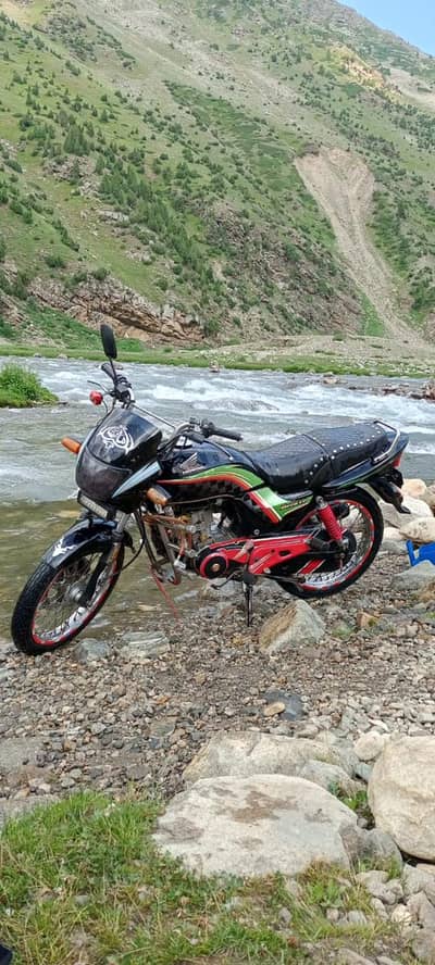 Honda deluxe 125 cc