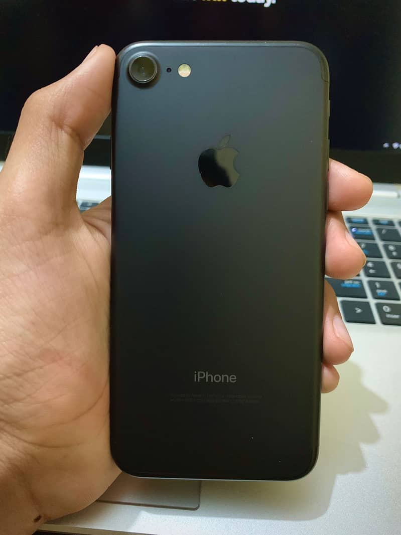 Apple iPhone 7 5