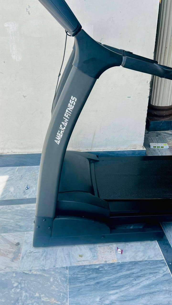 Running machine 1
