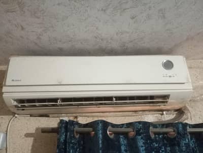 Gree 1.5 ton split ac