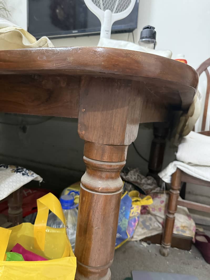 Dining Table with 4 chairs 0