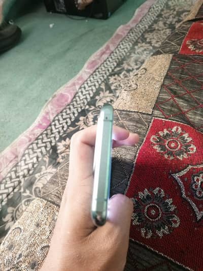 one plue 10 pro 5. miner back break . . only whatsap  03000833113