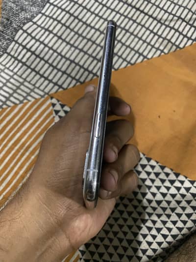 iphone  x jv 64 gb