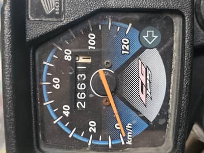 CG125  percent genuine single hand used
