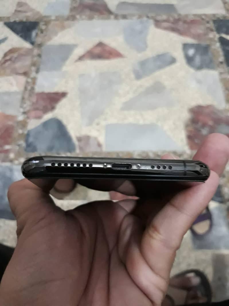 iphone xs max 3
