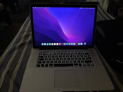 Macbook Pro 15" Core i7  16 GB  512 GB