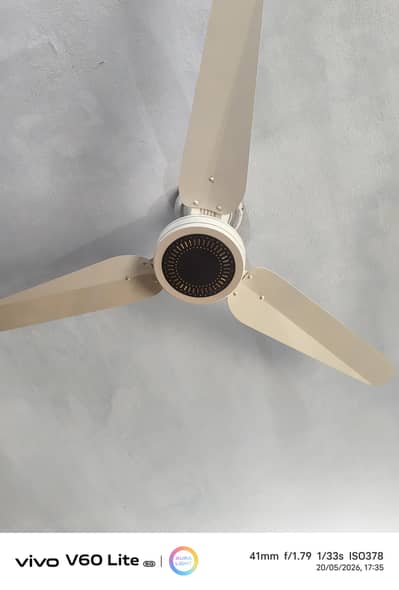 Bilkul ok condition hai New fan hai