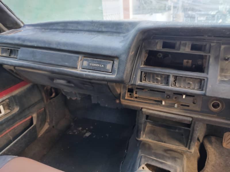 Corolla 1982 6