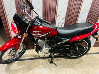 Yamaha y125z 2017 model/10/10 condition/First owner bike.