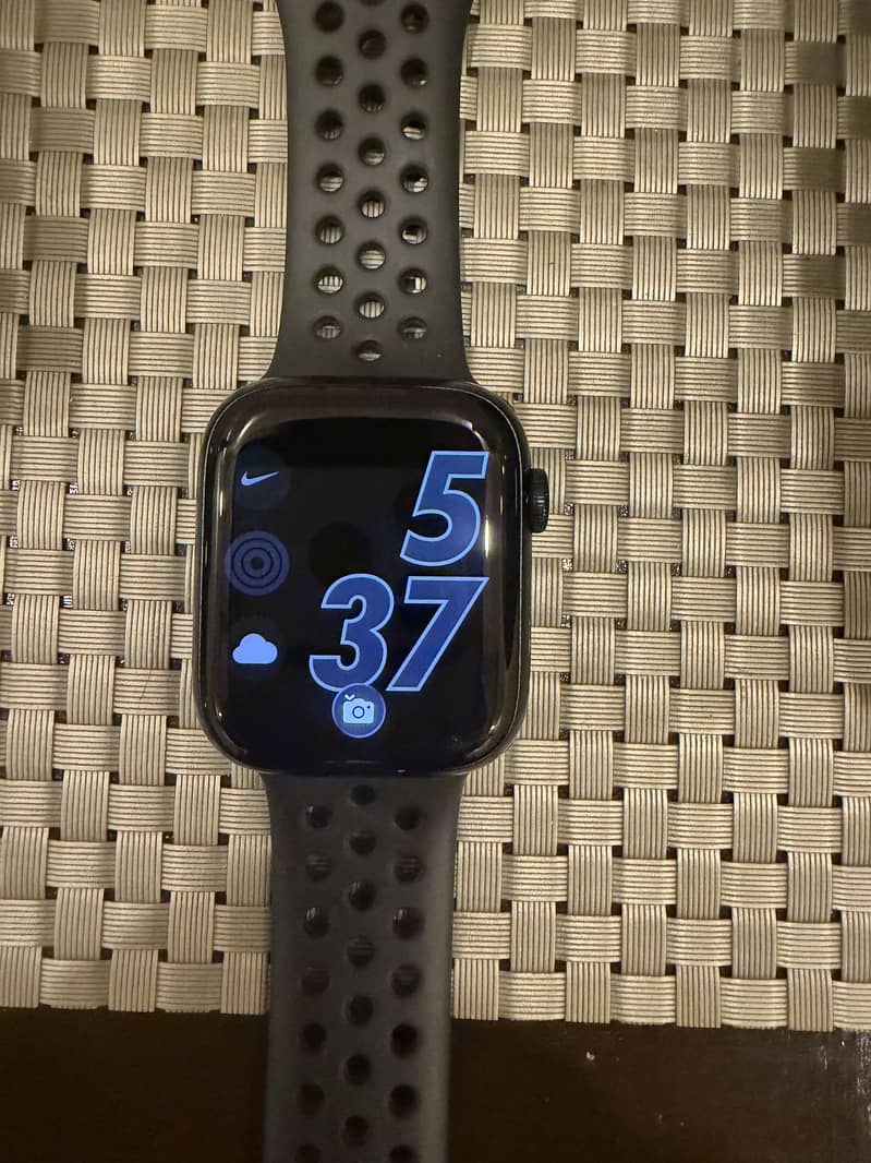 Apple watch series 7 nike LTE 3