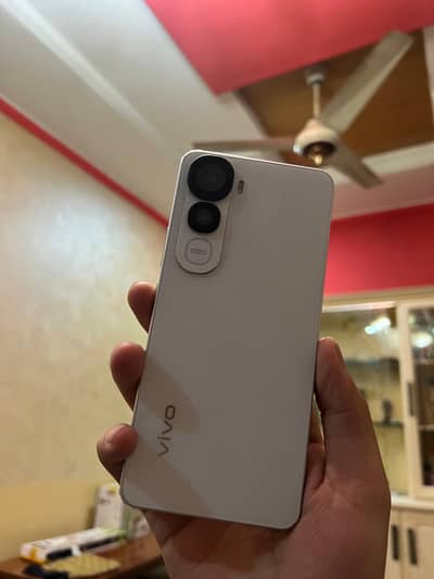Vivo Y400 complete box warranty
