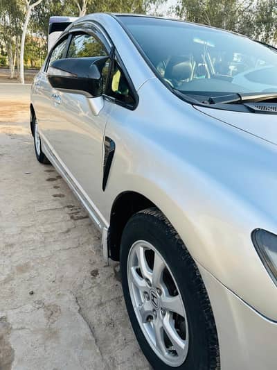 Home use car. crose control instal.  Tisla LCD. Aloy rim .